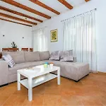 Two-bedroom In Nyaraló Radonić