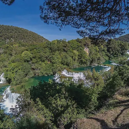 Two-bedroom In Radonic