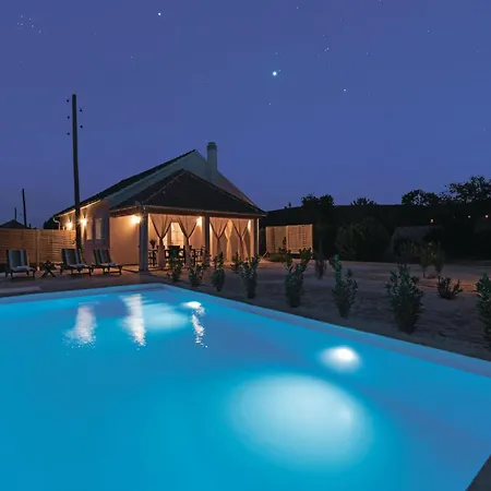 In With Outdoor Swimming Pool *