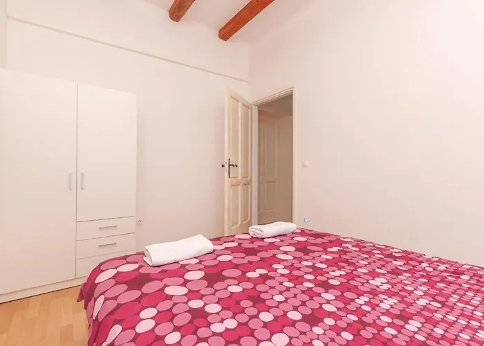 Vakantiehuis Two-bedroom In *