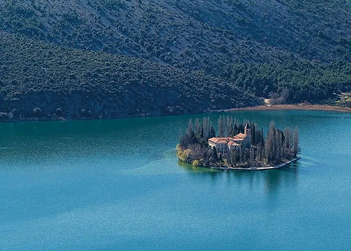 Two-bedroom In Vakantiehuis *