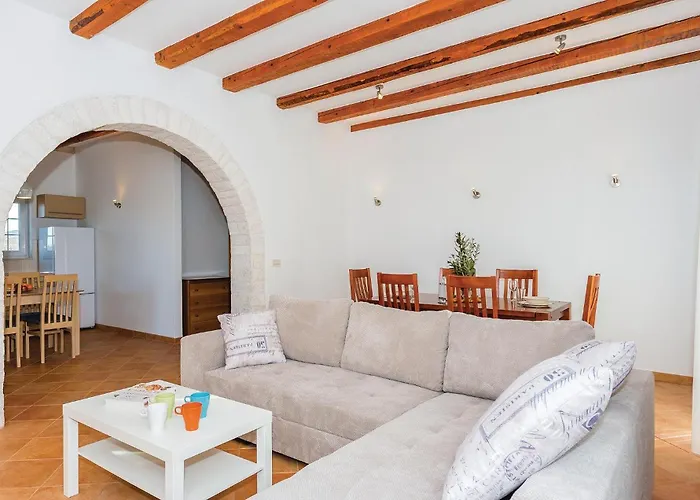 Two-bedroom In Radonic